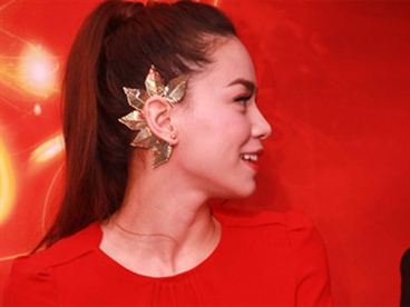 Giúp bạn Học cách dùng Ear Cuff - phụ kiện siêu độc đáo