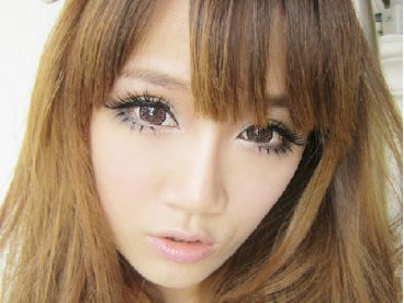 Giúp bạn Hướng dẫn make up tươi sáng xinh như búp bê