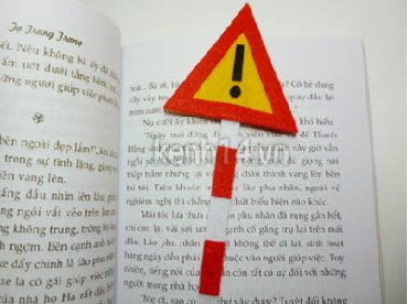 Giúp bạn Hướng dẫn tự tay may vá bookmark biển báo giao thông