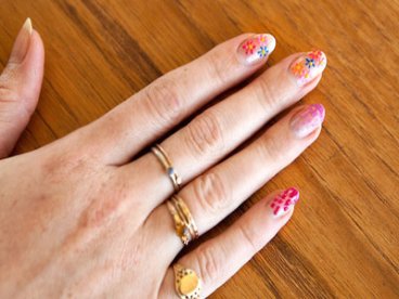 Giúp bạn Hướng dẫn vẽ hai mẫu nail ai cũng mê