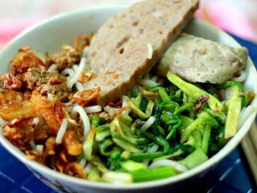 Giúp bạn Lạ miệng với canh bún ở phố Nguyễn Siêu