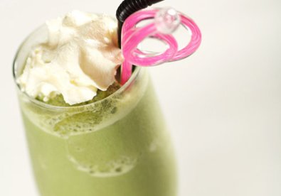 Giúp bạn Làm đá xay Matcha Green Tea giải nhiệt