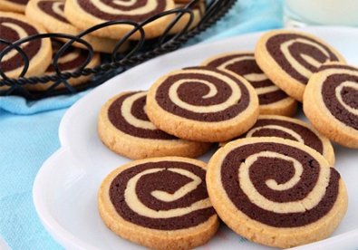 Giúp bạn Làm Pinwheel Cookies - món bánh quy của mùa Giáng sinh