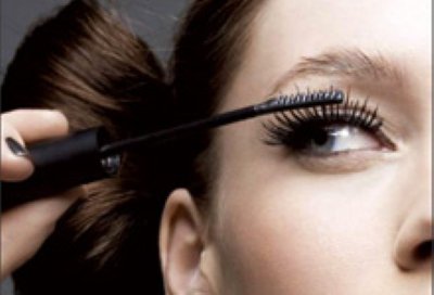 Giúp bạn Làm sao để chải mascara đẹp