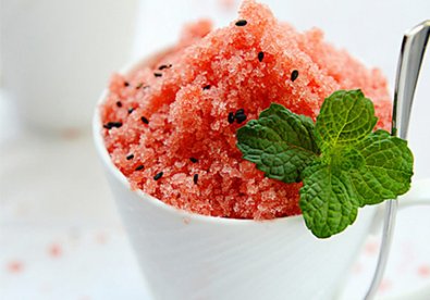 Giúp bạn Làm sorbet dưa hấu vừng đen tráng miệng cực ngon