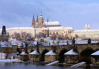 Giúp bạn Lâu đài Prague - Viên ngọc quý ở Czech