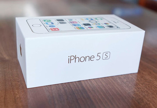 Giúp bạn Nên mua iPhone 5S hàng chính hãng hay xách tay?