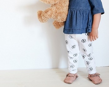 Giúp bạn Tự chế quần legging họa tiết con mắt cho bé yêu