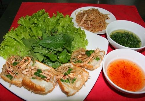 Giúp bạn Đổi vị cho cả nhà với món bánh mì hấp đúng chuẩn Sài Gòn