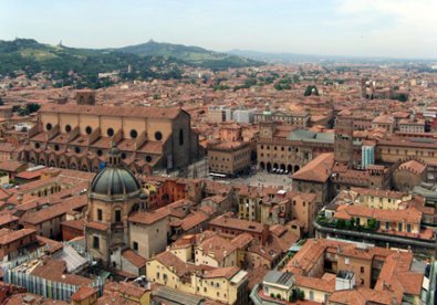 Giúp bạn Những điều bạn cần biết khi đến Bologna ( Italia )