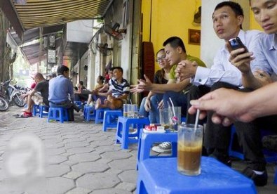 Giúp bạn Những khu cafe vỉa hè nổi tiếng nhất Hà Nội