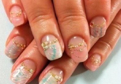 Những xu hướng và ý tưởng Nail thú vị Đông 2012