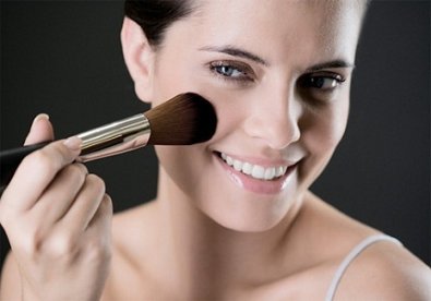 Giúp bạn Tự tạo phấn bronzer tông hồng hình bướm nữ tính