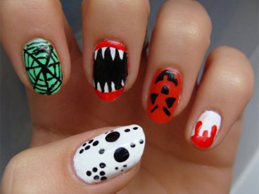 Giúp bạn Vẽ nail đẹp 'ma mị' chơi Halloween