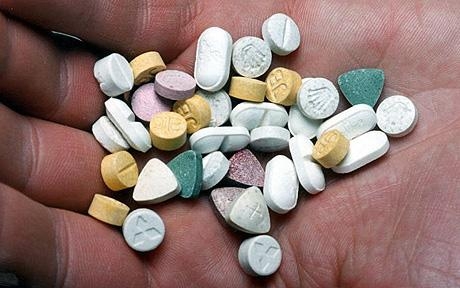 Giúp bạn Bà bầu có được uống thuốc Ecstasy không?